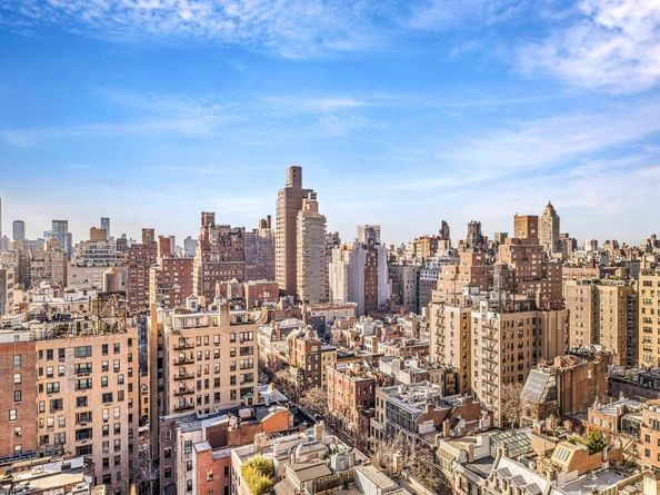 169 East 69th Street 19A, New York NY 10021