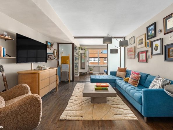 205 3rd Avenue 17L, New York NY 10003