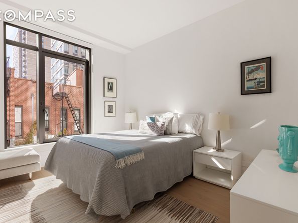 310 East 86th Street 4B, New York NY 10028