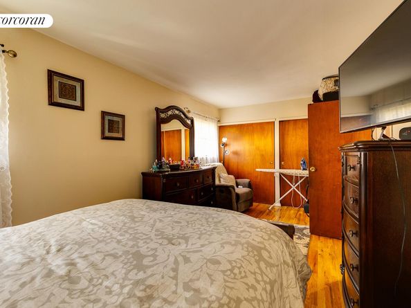 137-17 160th Street, Queens NY 11434