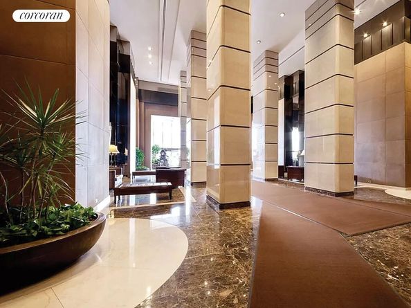 330 East 38th Street 50F, New York NY 10016