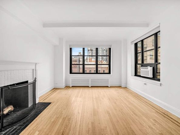 235 East 22nd Street 10C, New York NY 10010