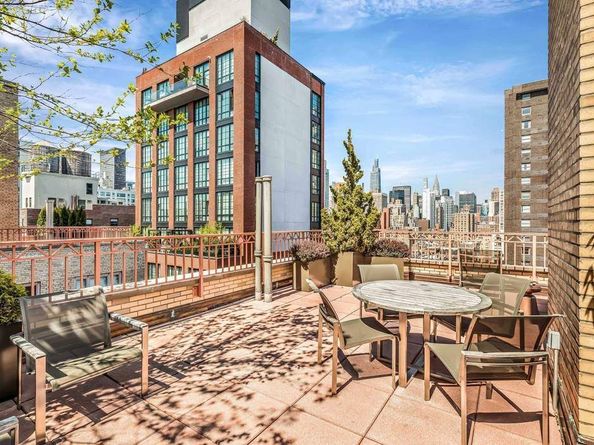 235 East 22nd Street 10C, New York NY 10010