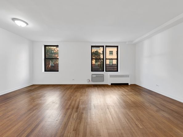 100 Bank Street 2B, New York NY 10014