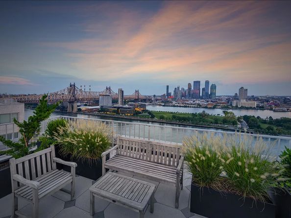 45 Sutton Place S 11J, New York NY 10022