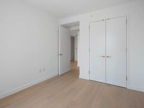 3 Court Square 2509, Queens NY 11101