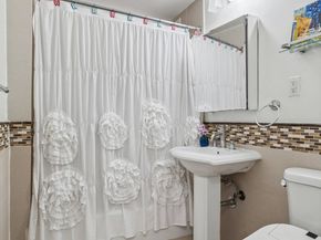 63-33 98th Place 6Q, Queens NY 11374