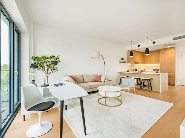 30-05 Vernon Boulevard 2B, Queens NY 11102