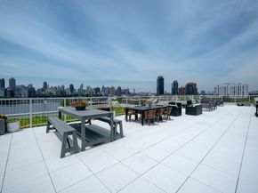 30-05 Vernon Boulevard 2B, Queens NY 11102