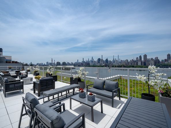 30-05 Vernon Boulevard 2B, Queens NY 11102