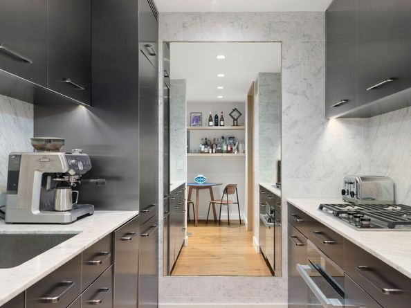 230 East 15th Street 1G, New York NY 10003