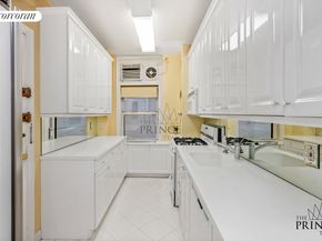 480 Park Avenue 8A, New York NY 10022