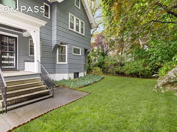 1917 Ditmas Avenue, Brooklyn NY 11226