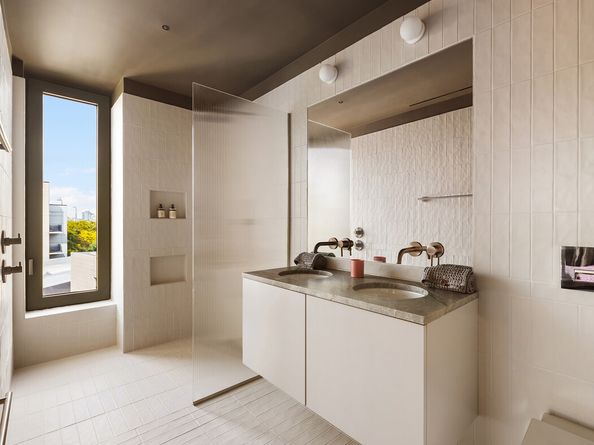 144 Vanderbilt Avenue 4A, Brooklyn NY 11205