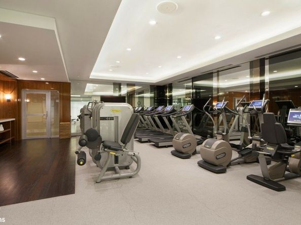 21 East 61st Street 5F, New York NY 10065