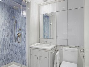 21 East 61st Street 5F, New York NY 10065