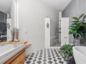 448 West 37th Street 9G, New York NY 10018