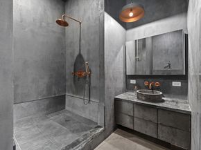 448 West 37th Street 9G, New York NY 10018