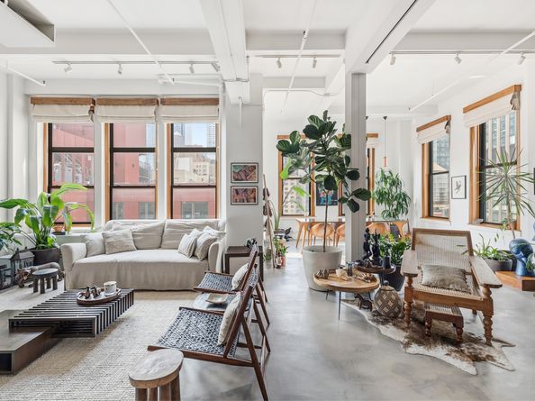 448 West 37th Street 9G, New York NY 10018