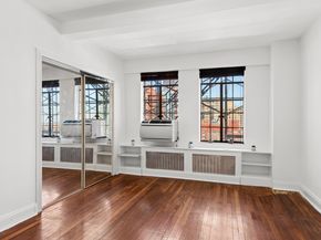 320 East 42nd Street 2505, New York NY 10017