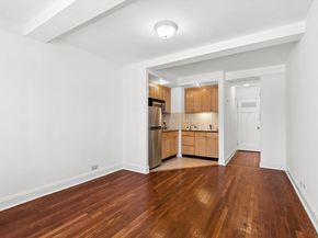 320 East 42nd Street 2505, New York NY 10017