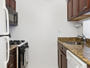 30 West 61st Street 9G, New York NY 10023