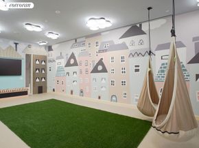 3 Court Square 614, Queens NY 11101