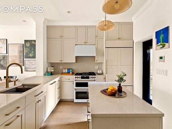 551 4th Street 1L, Brooklyn NY 11215