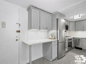 411 East 53rd Street 12B, New York NY 10022
