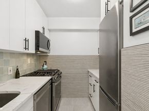 170 West 23rd Street 4B, New York NY 10011