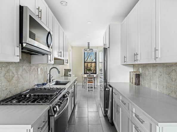 1701 Albemarle Road F7, Brooklyn NY 11226