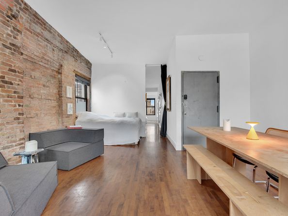 305 East 4th Street 5, New York NY 10009