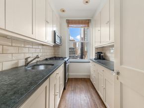 781 5th Avenue 1611, New York NY 10022
