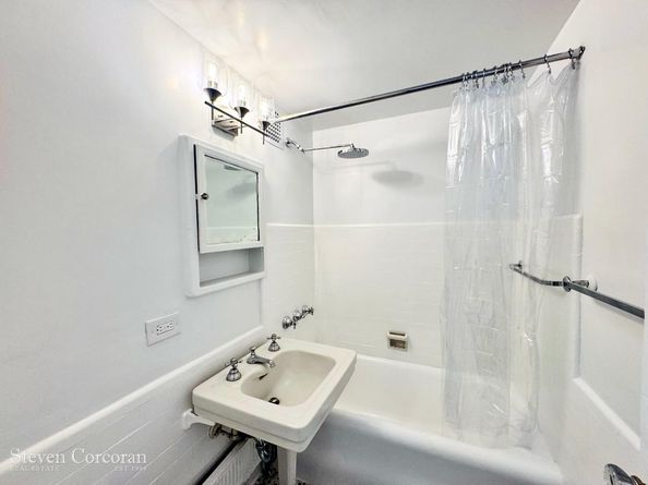 5 Tudor City Place 1510, New York NY 10017