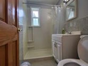 224-23 Kingsbury Avenue B, Queens NY 11364