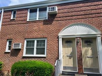 224-23 Kingsbury Avenue