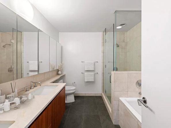 255 Hudson Street 5AW, New York NY 10013