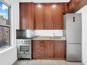 261 West 22nd Street 20, New York NY 10011