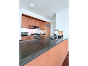 30 West Street 3B, New York NY 10004