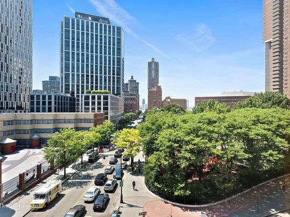 303 Greenwich Street 6C, New York NY 10007