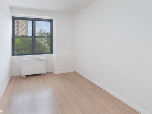 2500 Johnson Avenue 3B, Bronx NY 10463