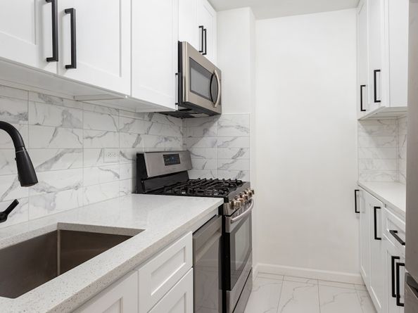 2500 Johnson Avenue 3B, Bronx NY 10463