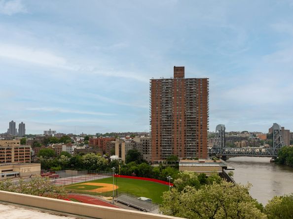 2500 Johnson Avenue 3B, Bronx NY 10463