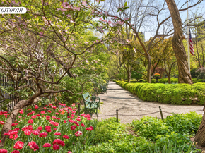 22 Gramercy Park S PH, New York NY 10003