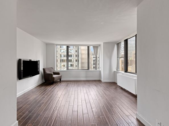 445 5th Avenue 27H, New York NY 10016