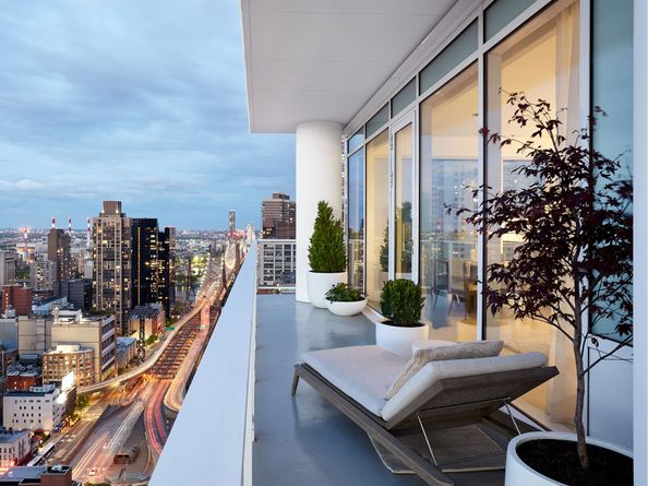 200 East 59th Street 30D, New York NY 10022