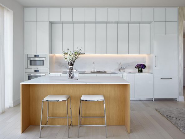 200 East 59th Street 30D, New York NY 10022