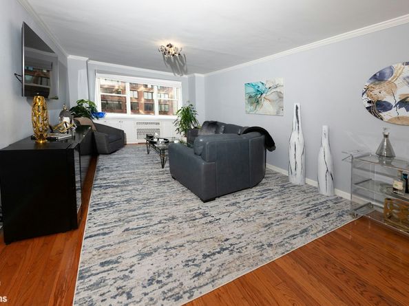 333 East 79th Street 12N, New York NY 10075