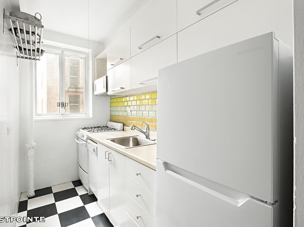 200 West 20th Street 816, New York NY 10011
