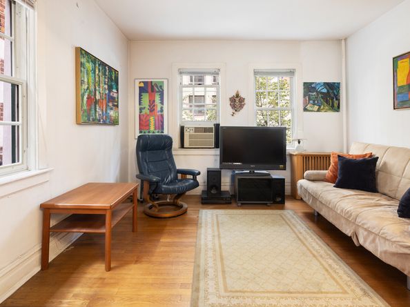 262 West 95th Street 2, New York NY 10025